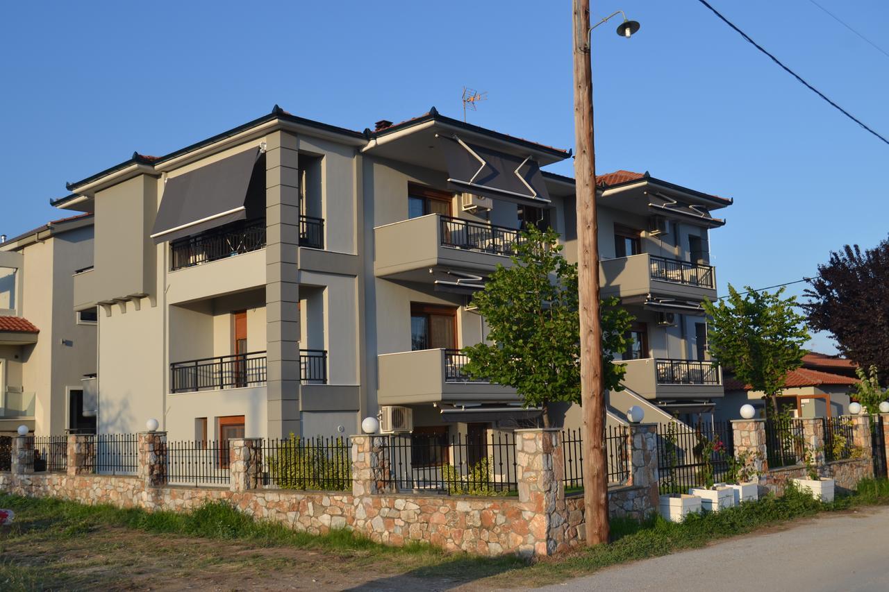 Grey House Apartments Nikíti Kültér fotó