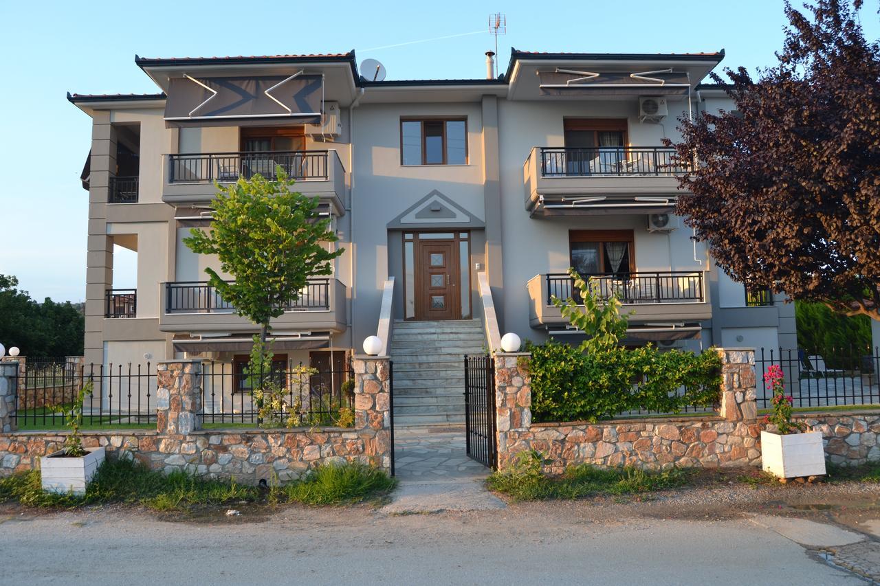 Grey House Apartments Nikíti Kültér fotó